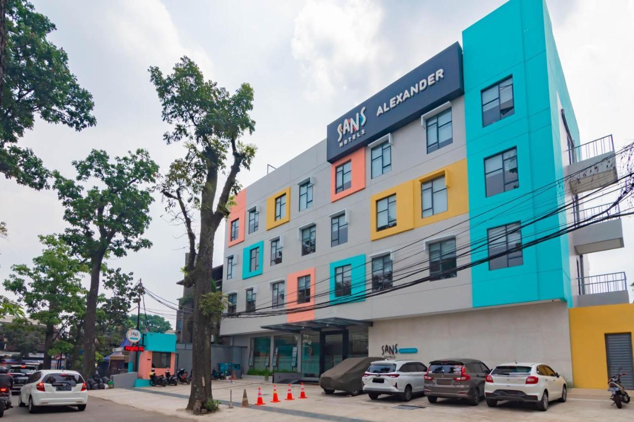 Sans Hotel Alexander Bandung Exterior foto